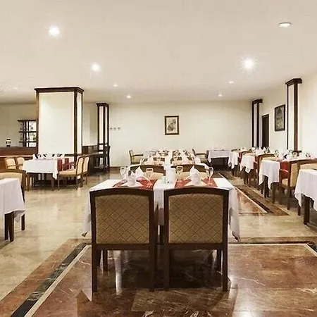 Maxholiday Stone Palace Side 5* Çolaklı